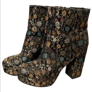 Sam Edelman Floral Brocade Platform Boots Heels Size 9